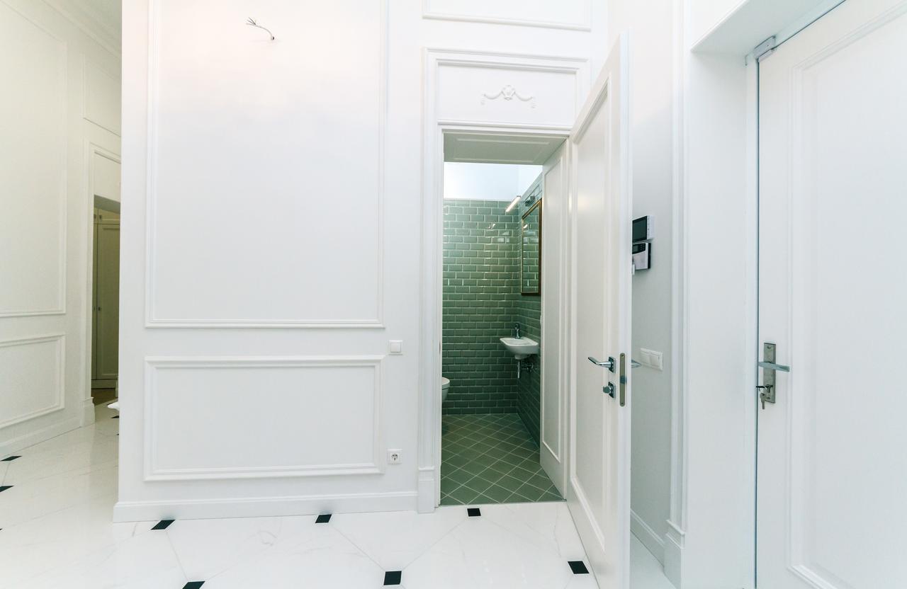 Vip Apartment Near Kreschatyk, 31А Pushkinska Street Kiev Ngoại thất bức ảnh