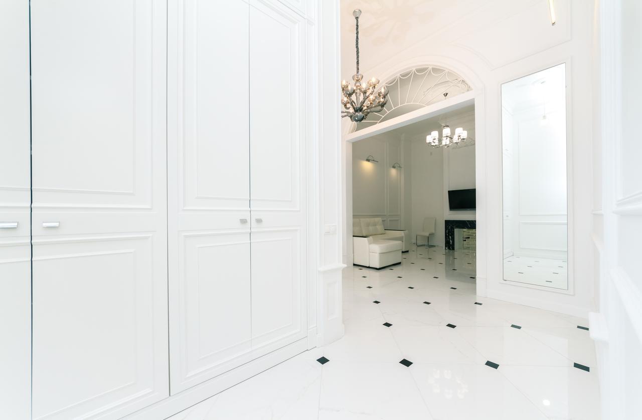 Vip Apartment Near Kreschatyk, 31А Pushkinska Street Kiev Ngoại thất bức ảnh