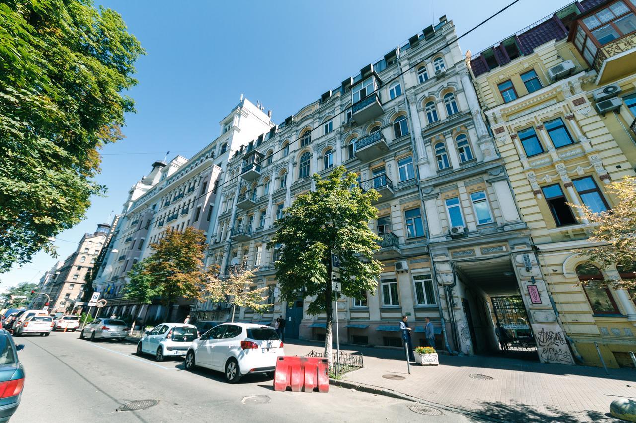 Vip Apartment Near Kreschatyk, 31А Pushkinska Street Kiev Ngoại thất bức ảnh